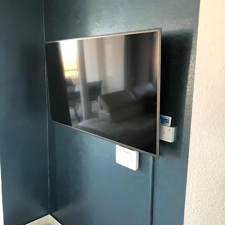 Saradon Apartment *